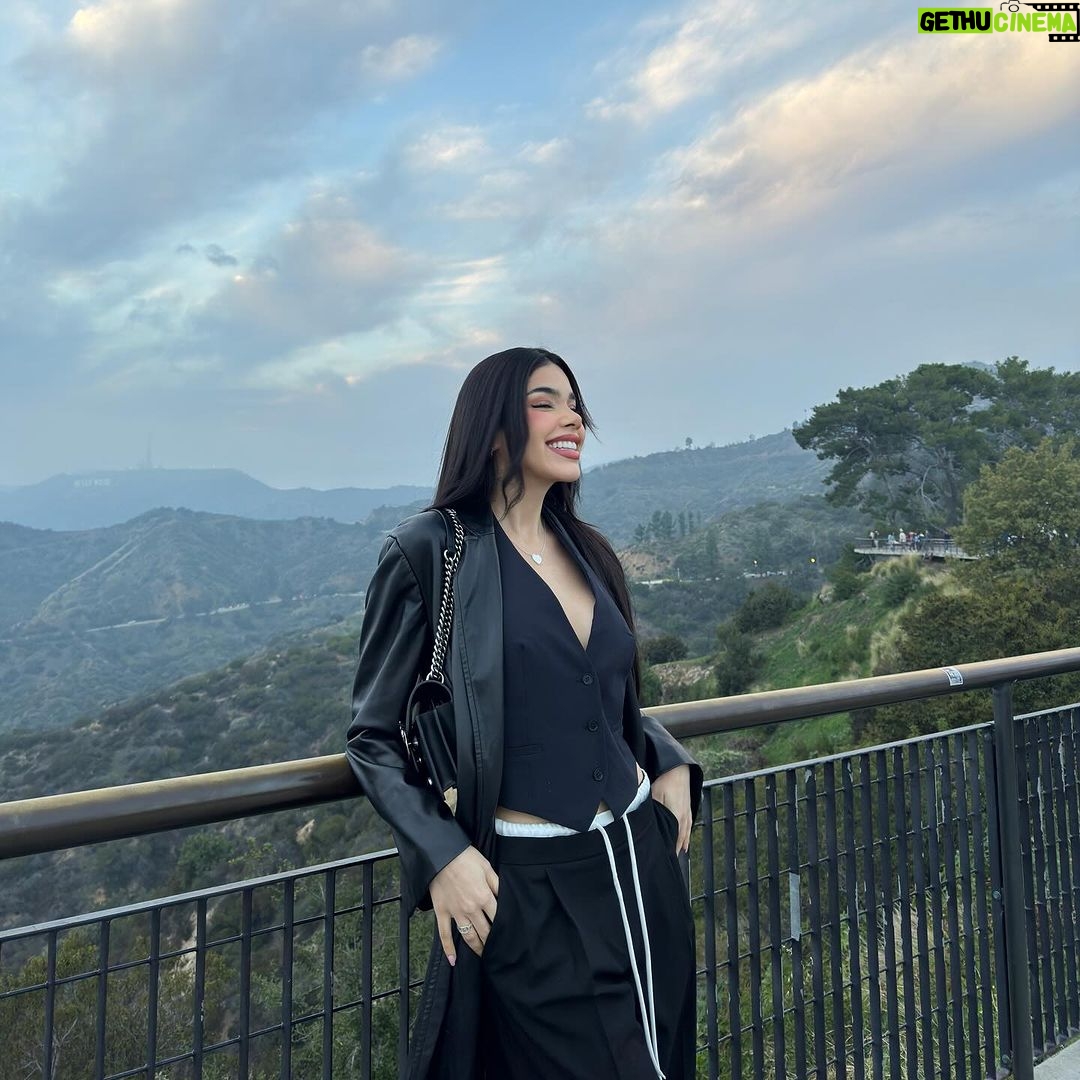 Kenia Os Instagram - 🖤 Cali cali Californiaaah Los Angeles, California