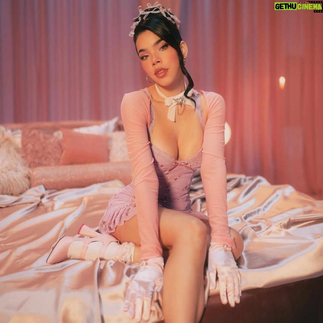 Kenia Os Instagram - ♡ bb ya hiciste pre-save? Mexico