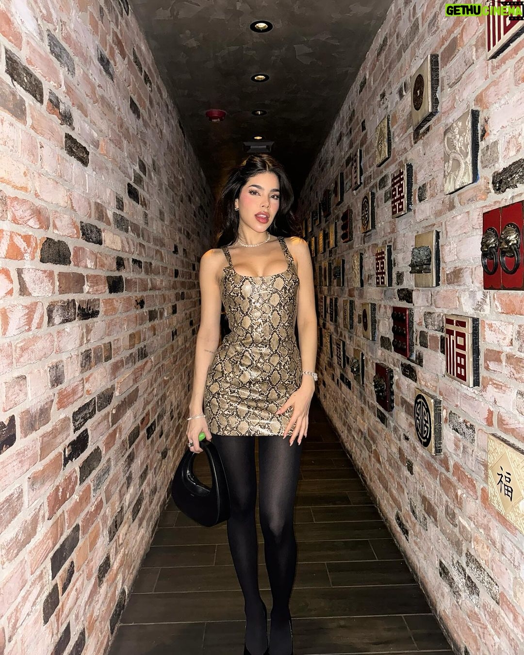 Kenia Os Instagram - Noches de mexas en LA Los Angeles, California