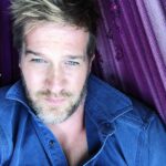 Kenneth Mitchell Instagram - Hammock Dayz. Hangin’ in there. 💜 #fullofgratitude