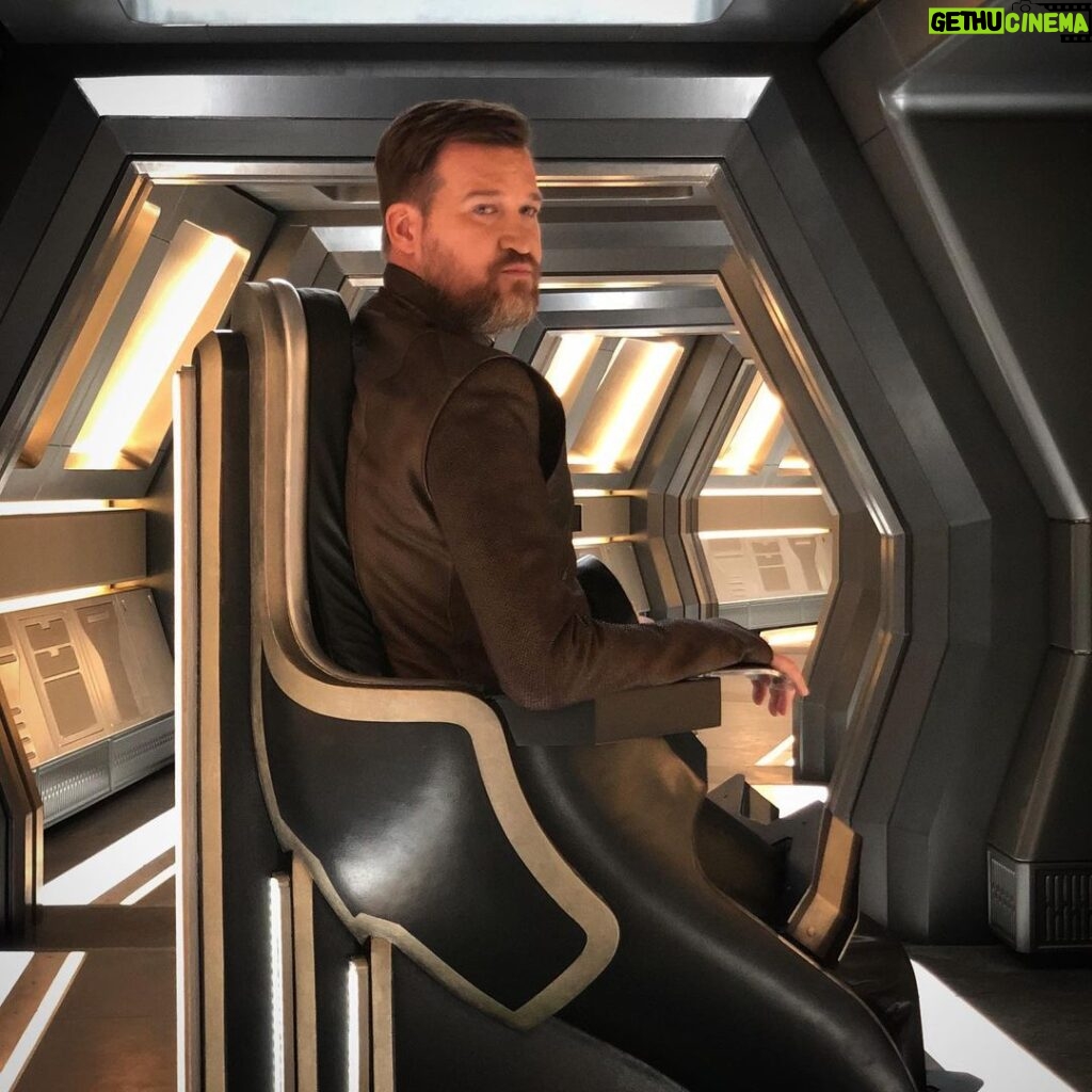 Kenneth Mitchell Instagram - AURELLIO. Scientist, lover of opera, father of three. Born with a genetic defect. Moves through time and space on a hovercraft wheelchair that is controlled cerebrally. Intelligent, curious, empathetic, loyal and moderately handsome with a soft beard. Thank you for the warm reception to this new character. It was a special collaboration with my Discovery family that injected me with heaps of Love & Inspiration during my tough battle with ALS. A reminder that despite ones disabilities there is always room for possibility & ability. Incredibly grateful for the inclusion. Happy New Year! 🖖🏼 #StarTrekDiscovery #StarTrek #hope Toronto, Ontario