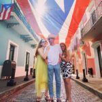 Kenneth Mitchell Instagram – The beautiful streets of Puerto Rico with my dear supportive friends that hold me up and make my heart smile. 🌺 @startrekthecruise #StarTrekFamily Viejo San Juan