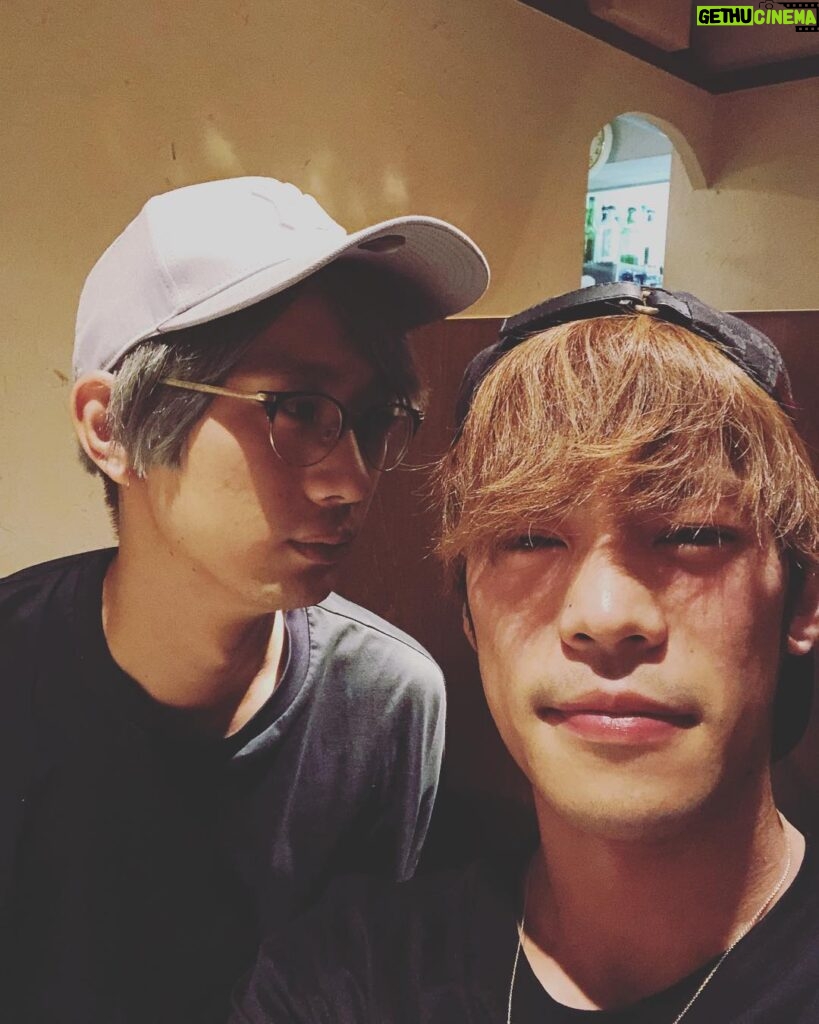 Kensho Ono Instagram - 顔真っ赤☺️笑