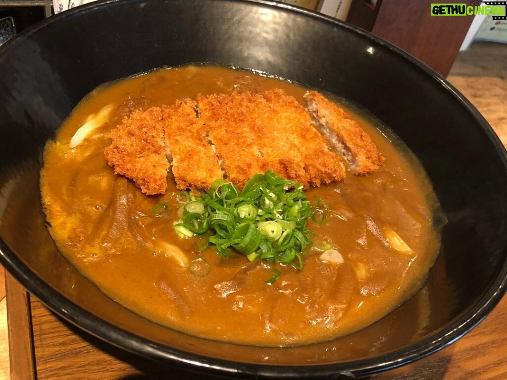 Kensho Ono Instagram - お昼ご飯😎 #カツカレーうどん
