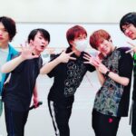 Kensho Ono Instagram – アイナナライブが刻一刻と近づいている…。ドキドキワクワク。
今日もリハ頑張った😎
#アイナナ