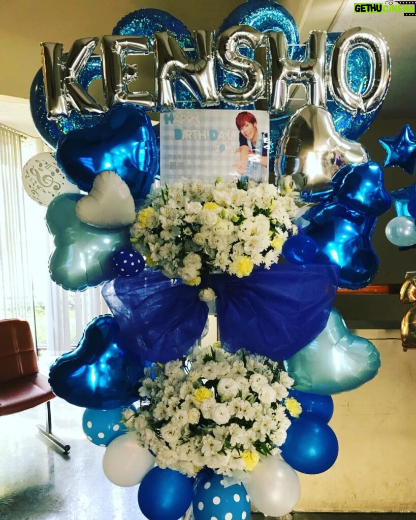 Kensho Ono Instagram - 頂いたお花シリーズ🌼 ありがとうございます😎✨