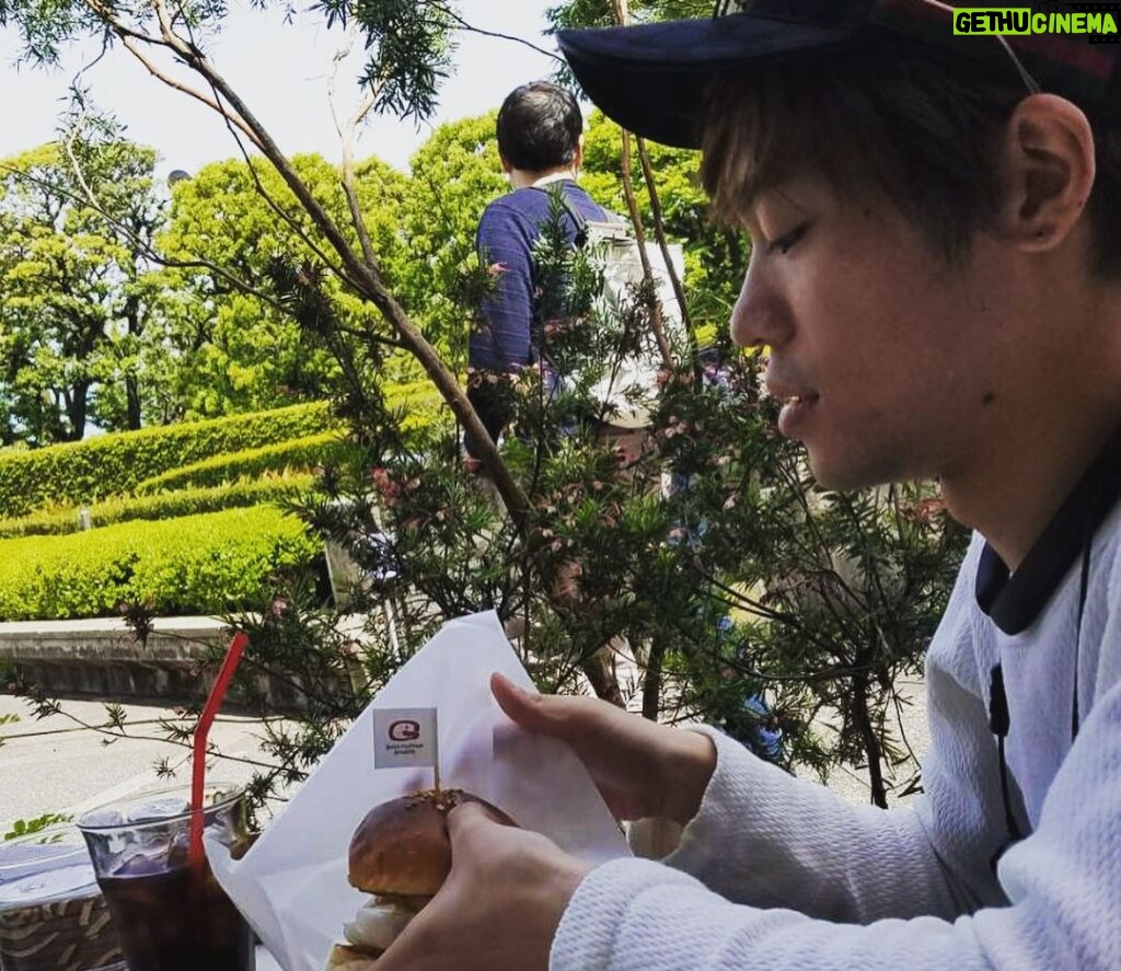 Kensho Ono Instagram - have a nice day!! #goodmorningcafe
