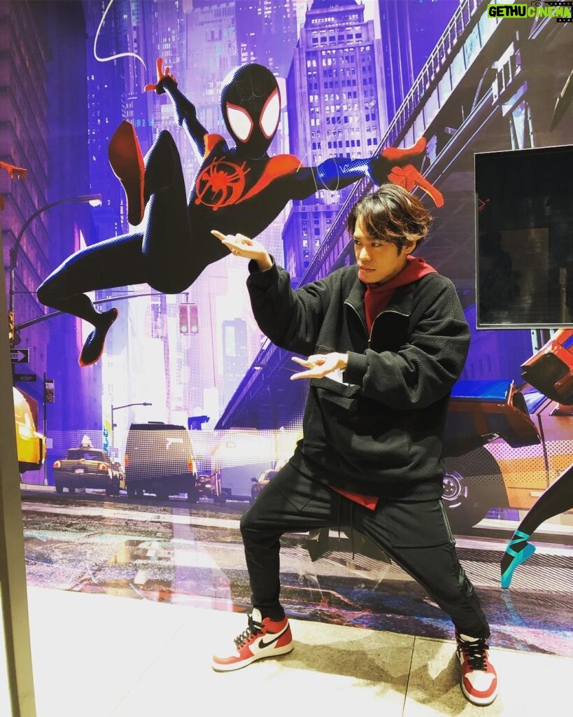Kensho Ono Instagram - 「スパイダーマン:スパイダーバース」の取材を受けてきました🕷 #小野賢章 #spiderverse