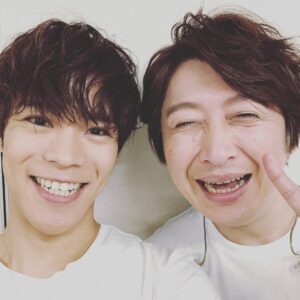 Kensho Ono Instagram - おれパラホストの先輩方と😎
#おれパラ #小野大輔 #鈴村健一 #森久保祥太郎 #寺島拓篤 #小野賢章