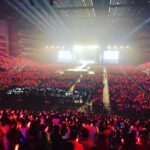 Kensho Ono Instagram – 『IDOLiSH7 LIVE BEYOND Op.7』
無事終了！本当にありがとうございました🌈
今回は単独ということもあり、出ずっぱりで、他の衣装で撮る時間がありませんでした…。
そして代永さんと撮れなかった😭