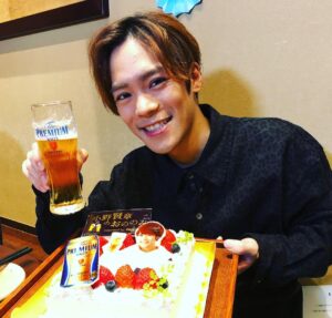 Kensho Ono Instagram - 小野賢章のおののみにて。
#小野賢章 #プレモル #おののみ