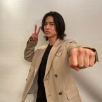 Kento Yamazaki Instagram - 「キングダム2 遥かなる大地へ」本日公開です！今日から夢の続きが始まると思うと本当に嬉しいです。この夏、みんなで熱くなりましょう。劇場の大スクリーンで観てほしい最高の映画です！よろしくお願いします。 命をたぎらせ、生きろ！！！ そして、ここから始まりました「キングダム」夜9時から金曜ロードショーでぜひご覧ください！ #PR