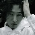 Kento Yamazaki Instagram - 「エル・ジャポン」9月号特別版本日発売！ #PR #サンローラン @ellejapan @ysl