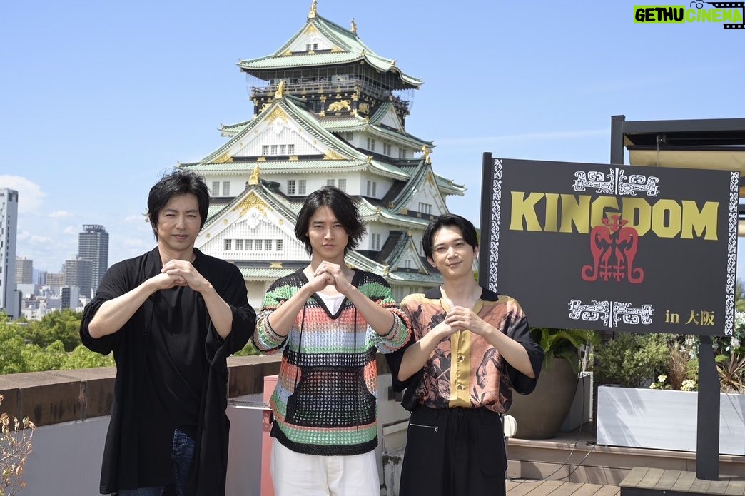 Kento Yamazaki Instagram - 全国舞台挨拶ツアー 札幌、福岡、大阪、名古屋 四都市に挨拶に行きました 皆さんの熱気にパワーもらったなぁ ありがとございますー!!! #PR #キングダム #運命の炎 #信