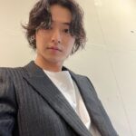 Kento Yamazaki Instagram - 今日はキングダムの取材でした！ #PR #キングダム #運命の炎 #サンローラン #YSL