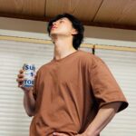 Kento Yamazaki Instagram – 撮影終わりにお疲れビール！
#PR
#全員優勝
