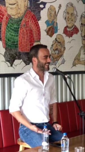 Kerem Fırtına Instagram - Birbirimizden güç aldığımız, tartıştığımız, hasret giderdiğimiz, paylaştığımız güzel bir buluşma oldu. Emeği geçen, beraber olan tüm dostlarıma teşekkür ederim. Yine görüşeceğiz, sevgiyle 🤍