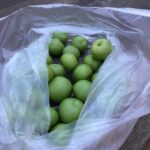 Kerem Fırtına Instagram - Kapıya yeşil erik bırakıp giden güzel insanlar var.
