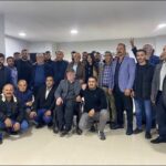 Kerem Fırtına Instagram - Dün akşam İstanbul Geri Dönüşüme Katkı Derneği’nde geri dönüşüm işçileriyle beraberdik. Her zaman da olacağız. @yesilsol 🌳