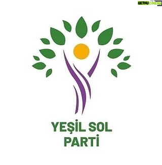 Kerem Fırtına Instagram - Omuz omuza mücadele etmekten onur duyduğum HDP Genel Merkezi’nin önerisi doğrultusunda Yeşil Sol Parti’den adaylık başvurumu yapmış bulunuyorum. Destekleyen ve uygun gören herkese şükranlarımı sunuyorum. Mahçup olmadan alnımın akıyla çıkmak tek dileğim. Yolumuz açık olsun✌️ @yesilsol