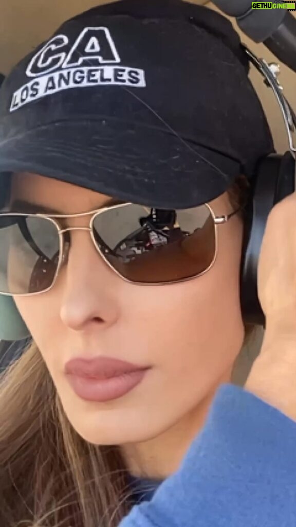 Kerri Kasem Instagram - When I was young, I was afraid of flying. I also thought I wasn’t smart enough to become a pilot. Not anymore! Now, my biggest fear is not living life to the fullest! Watch me or better yet, join me! ❤️🚁 #Helicopter #R22 #Adventure #LiveLifeToTheFullest #NoFear