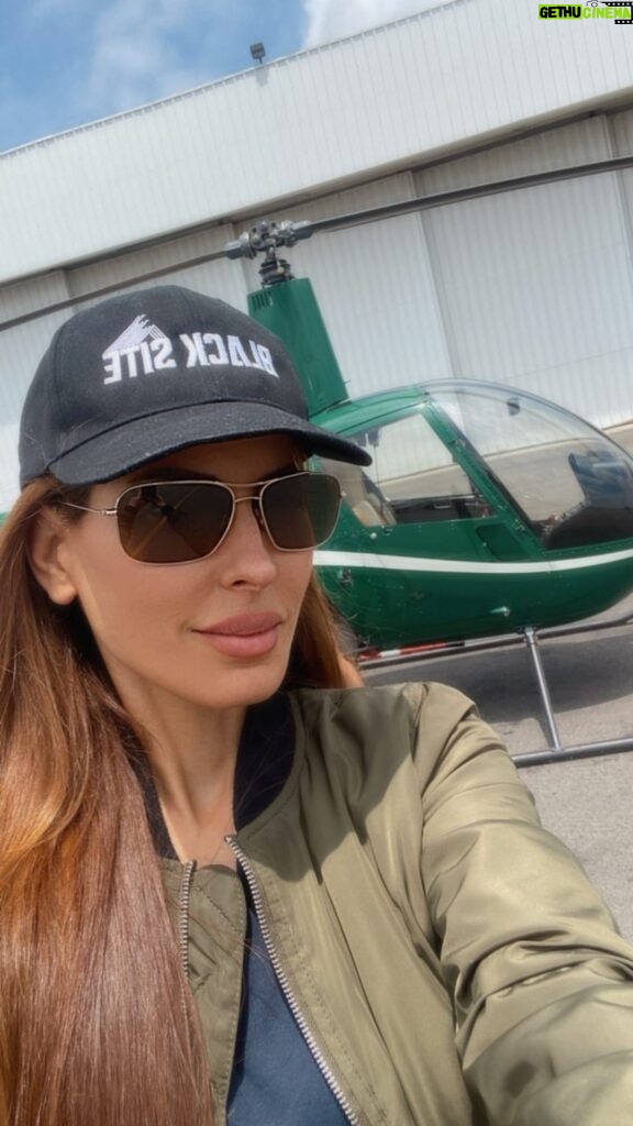 Kerri Kasem Instagram - Live Life!!! I spent my childhood and adolescent years living in fear but in my mid 20’s I woke-up and started to do every single thing that I was afraid of until I conquered that fear. When I was young, I never thought I was smart enough to get my pilots license even though I’ve wanted it since I was a teenager. The work I have done on myself spiritually has allowed me to know who I am and to have confidence in myself. I’ve taken lessons here and there but this time I’m committed! This is my present to myself for my 50th birthday July 12!!!! #Helicopter #R22 #OrbicAir #girlpilot #Adventure