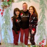Kerri Kasem Instagram – The Kasem’s wish you a very Merry Christmas!!!! 🎄🎅🏻🧑🏻‍🎄🎄

With my amazing cousins @kasemfackler and Butch. ♥️🎁♥️