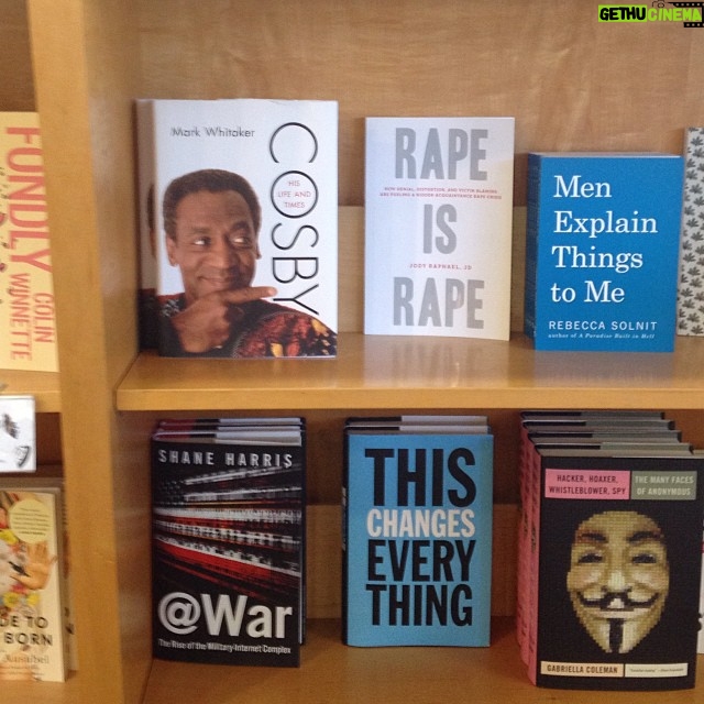 Kerry Condon Instagram - Browsing in the bookstore....