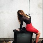 Kether Donohue Instagram - Bts @bellomag 📸 ♥️ @iheartmaarten 💇🏻‍♀️ @paulnortonhair 💄@marinagravani 👗@jordan_grossman