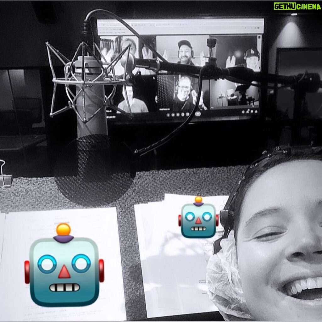 Kether Donohue Instagram - When the summer premiere announcement for Star Trek Lower Decks season 4 came out, I was gonna post this photo a few weeks ago (before the writer’s strike), then realized the script showed spoilers so i didn’t post but then I was fiddling around with a fun way to cover up the script; I covered up the script with robot emojis as a joke bc I play a robot on the show, and now weeks later it’s extremely eery and strange that it’s actually not a joke that a robot could start writing and playing parts, what’s going on??!! 🤔🫣🫠😯 If you’re a member of SAGAFTRA, please vote yes on the strike authorization. The deadline is today at 5 pm PT. Nobody wants to strike, and voting YES doesn’t mean a strike would happen, but it gives the SAGAFTRA negotiating committee leverage to better members’ futures and contracts need to update as the industry does. Star Trek Lower Decks S4 is 🔥🔥🔥🔥🔥🔥 I love Star Trek Lower Decks fam and proud to be part of what the writers cooked up this season. Cheers to Season 5 pickup 🥂🔥 “I like playing a robot I don’t want to be played by a robot” - this line was written by the great @natalieabrams (check out her amazing show @cwgothamknights!) #sagaftrastrong #sagaftrastandswithwga