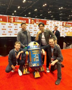 Kevin Connolly Instagram - After 8 years, the boys are finally all together again - with an honorary new member… #starwars #megacon #entourage #fandom