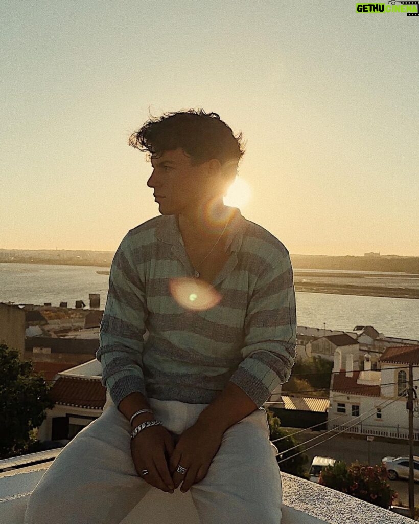 Kevin Dias Instagram - summer you’ve been good to me 💚 Algarve, Portugal