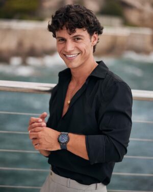 Kevin Dias Instagram - Thank you @hublot for welcoming me in the family 🩵✨ 
This night in the French Riviera felt like a dream. 
#Hublot #HublotLovesSummer

📸 @gabrieledimartino 
🎥 @romainreglade
📍 @cap_estel