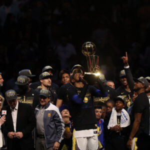 Kevin Durant Instagram - B2B chips. 🤣🤣🤣🤣 #justus!!! You know u f*ck with the dubs, stop frontin