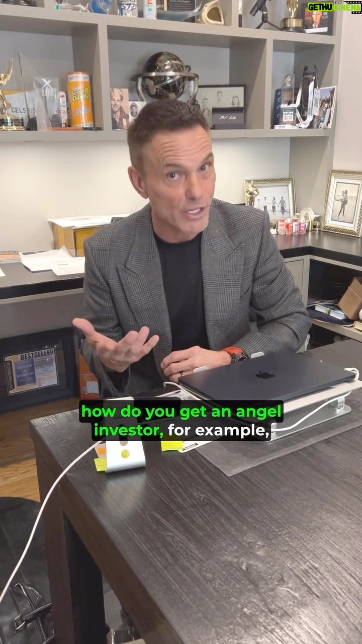 Kevin Harrington Instagram - People always ask me how to get angel investors for their businesses. Here’s where to start…… Stop sitting at home and go find investors who will believe in your vision! To start, get in touch with people you know, practice and perfect your pitch, network at events, attend masterminds, and join organizations. Building a dream team of experts is key to making investors feel confident in your product or service. So let’s get started and make that dream a reality by clicking 🔗 in bio @realkevinharrington #raisecapital #entrepreneur #business #partnership #dreamteam
