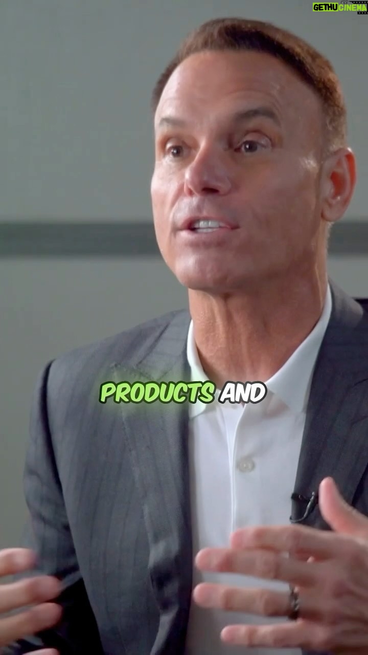 Kevin Harrington - 1.5K Likes - Growing up in a family of 6, my bartender Dad became an entrepreneur and opened a pub. I learned the ins and outs of the business from a young age, and the rest is history!! 💼🔍 #entrepreneur #familybusiness #publife #learnfromdad #startyoung #businessskills #bartenderlife #successstory