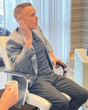 Kevin Harrington Instagram - A Day With A Shark event in St. Pete with some of the world’s top entrepreneurs. This group of exceptional business owners are taking action!! They’re growing and not looking back…… my dream team and I are going to help them get there!! LET’S GO!! 

If you want to be a part of the next event and you think you qualify, grab the link @realkevinharrington bio!! Or go to adaywithashark.com 🚀