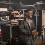 Kevin Hart Instagram - A glimpse behind the scenes of #Lift 🎬 So much love & effort put into this action packed film 🎥 What’s your favorite scene from the movie? 👀✈️ @netflix #BTS