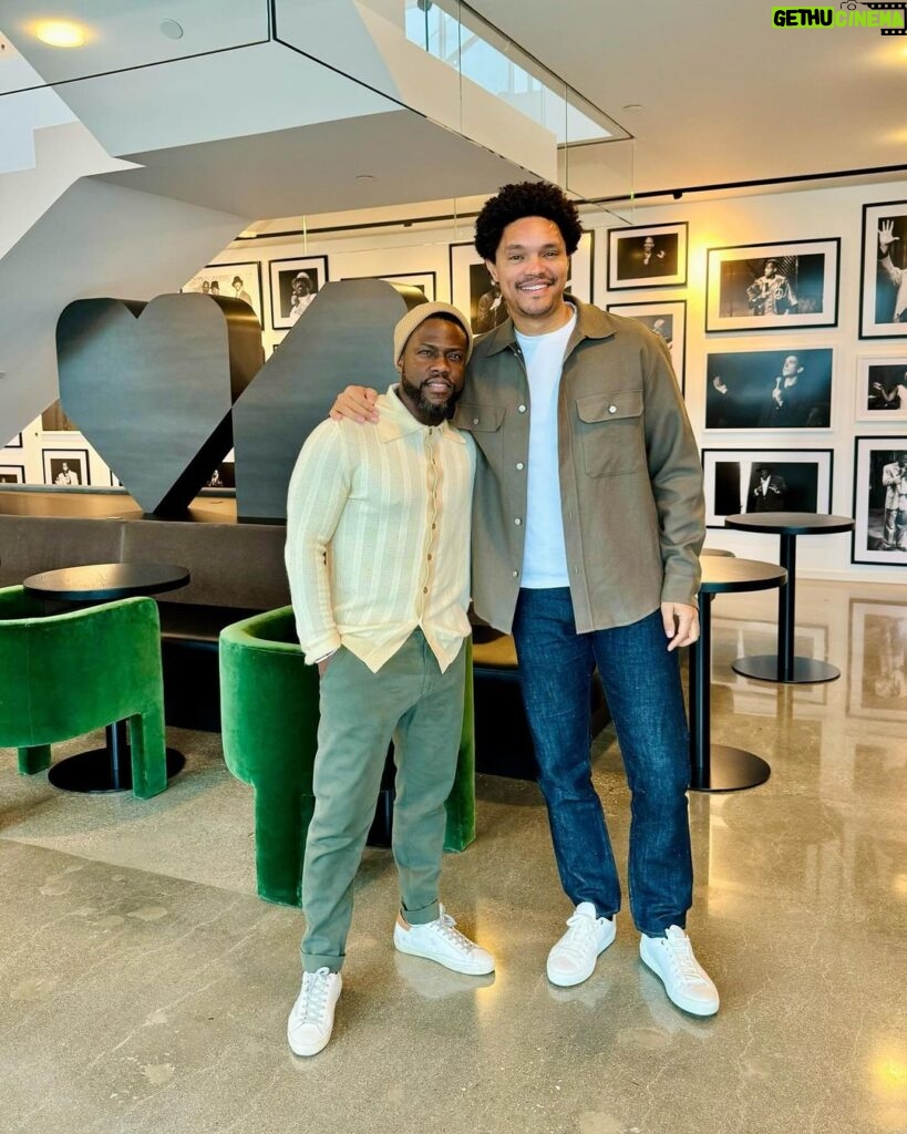 Kevin Hart Instagram - POV: You just walked into our office and see these two hanging out 👀 West Hollywood, California