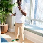 Kevin Hart Instagram – Don’t worry be happy…. #LiveLoveLaugh #LilSwag