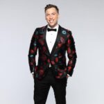 Kevin Patrick Egan Instagram - Reflecting on an unforgettable weekend in Dallas for Wrestlemania. I’m one lucky fella getting to work alongside such legendary humans. From the behind the scenes crew, to my fellow co-hosts, to the superstars themselves… love ya! Cheers for such an epic weekend ❤️ #wrestlemania #wwe #wweraw #wwehof