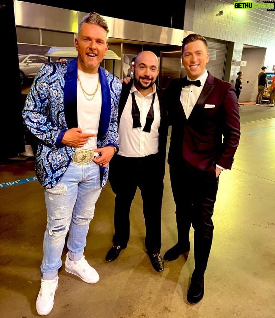 Kevin Patrick Egan Instagram - Backstage chatting all things Wrestlemania and a little Soccer Lombardi with the teammates @patmcafeeshow & @rosenbergradio 😆 Two brilliant fellas! All the best to Paddy Mc in the ring today!!! #wrestlemania #WWE AT&T Stadium