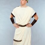 Kevin Patrick Egan Instagram - Must admit, I’m fond of the aul toga’s. 📸 @johnnyphotowwe #WWERAW #WWE