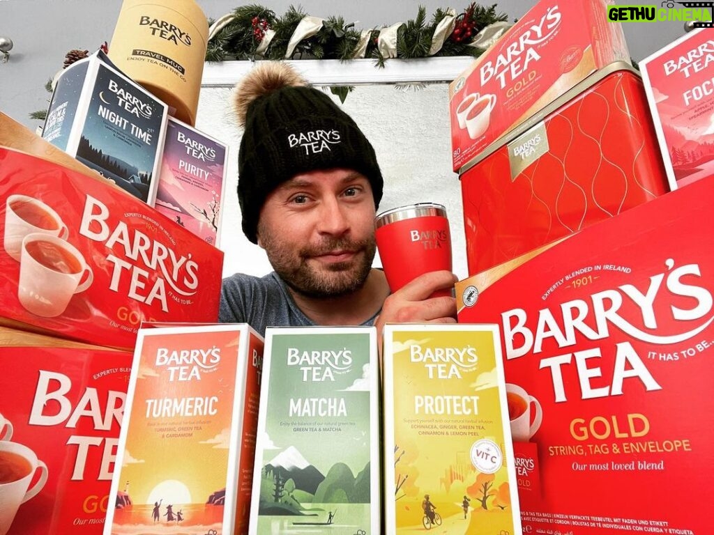 Kevin Ryan Instagram - I don’t know who you are OR what you look like… Does anyone really?? Whoever you are BARRY… Thank you for being you! Massive shout out to the #1 Tea in the world since 1901. #barrystea You know the way to a man’s heart! #tea #barrys #ireland #legends #teabags #teacup #awesome #irish @barrysteagram