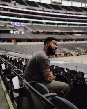 Khalid Instagram - Day 1, and it feels good to be back 
see y’all on the road w @teddysphotos ⭐️