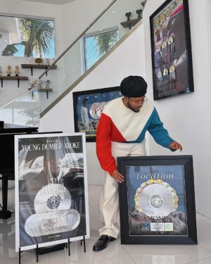 Khalid Instagram - 2 diamond records at 25. Next album out at 26. I love you all ❤️