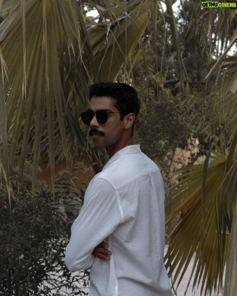 Khalifa Al Bahri Instagram - Mustache make vibes 👨🏻🌴 United Arab Emirates