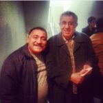 Khosrow Ahmadi Instagram - استاد عباس جوانمرد درگذشت. چقدر خوب از گذشته هنر والای تاتر به شیرینی یاد میکردید و مطالبی زیبا و پندآموز برام میگفتید.و خیلی وقتها افسوس دوستانی را که در کنار ما نیستن رو خالی میکردید و همش میگفتید حیف که رفتند و الان در کنار ما نیستند. امیدوارم کنار دوستانی که کلی باهاشون کارهای زیبا اجرا رفتید و دوستشون دارید خوش باشید استاد نازنین. روحش قرین رحمت الهی.