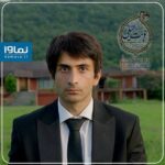 Khosrow Ahmadi Instagram - . معرفی سه بازیگر جدید سریال #نوبت_لیلی . با ادامه فیلمبرداری«نوبت لیلی» از دیگر بازیگران این سریال رونمایی شد. . خسرو احمدی بازیگر پیشکسوت تئاتر با نقش خسرو جلوی دوربین رفته است. فرزین محدث که در این سریال نقشی خاص را برعهده دارد، شازده محمدولی میرزا را بازی می‌کند. علیرضا جعفری نیز بازیگر نقش فرشید در این سریال خواهد بود. . «نوبت لیلی» سریالی است که به زودی و به صورت اختصاصی از نماوا پخش شود. . نویسندگان این مجموعه مهدی شیرزاد، سروش چیت ساز و روح الله حجازی هستند و حجازی تهیه کنندگی این مجموعه را هم بر عهده دارد. . «نوبت ‌لیلی» عاشقانه‌ای جذاب در سبکی جدید است که به زودی اخبار جدیدی درباره آن منتشر خواهد شد. . @nobate.leili @rouhollahhejazi @film_news