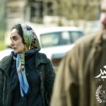 Khosrow Ahmadi Instagram - ... #زمین_گیر در آمریکا. فیلم کوتاه زمین‌گیر به نویسندگی و کارگردانی #علی_احمدی و تهیه کنندگی #محسن_کیایی در ششمین حضور جهانی خود به بخش اصلی سیزدهمین دوره جشنواره معتبر بین المللی کاتالینای آمریکا راه پیدا کرد. این جشنواره که در تاریخ ۲۰ تا ۲۴ سپتامبر در لس‌آنجلس آمریکا برگزار میشود، هرساله میزبان بازیگران و فیلمسازان صاحب نام هالیوودی بوده و امسال قرار است زمین ‌گیر را در بخش مسابقه اصلی (فیلم‌های کوتاه و بلند)نمایش دهد. این فیلم پیش از این در جشنواره های رپیدلاین آفریقا، تائوبای گرجستان، میهودوی آمریکا و هفته فیلم آسیا حضور داشته و توانسته از جشنواره زندگی فراتر از زندگی ایتالیا جایزه بهترین فیلم کوتاه را کسب کند. این فیلم محصول کمپانی نوآر کارن فیلم است. محسن کیایی، خسرو احمدی، حدیث بیابانگرد، مرتضی احمدی، آیان یاربیگی و فریده سپاه منصور در این فیلم ایفای نقش کرده اند. همچنین عوامل این فیلم کوتاه عبارتند از : مدیر فیلمبرداری: وحید ابراهیمی تدوین:نیما جعفری جوزانی طراحی و ترکیب صدا: علیرضا علویان مدیر صدابرداری: آرش برومند جلوه های بصری: فریدناطر فصیحی طراح گریم: عباس عباسی آهنگساز: آرمان موسی‌پور طراح صحنه و لباس: مرجان گلزار مدیر تولید: کامیاب متولی برنامه ریز و دستیار اول کارگردان: مهرنوش حسینی دستیار دوم کارگردان : سجاد باقری منشی صحنه: آزاده جهانبخش عکاس : محسن کرمانی 🔆 پخش بین الملل : فرست اسکرین #مهدی_مهائی #فرست_اسکرین ‏@noirkaren.film ‏@aaliahmadi ‏@mohsen_kiaee ‏@khosro_ahmadi ‏@_hadisbiabangard‏ ‏@mehdi.mahaei‏ ‏@firstscreenfilm